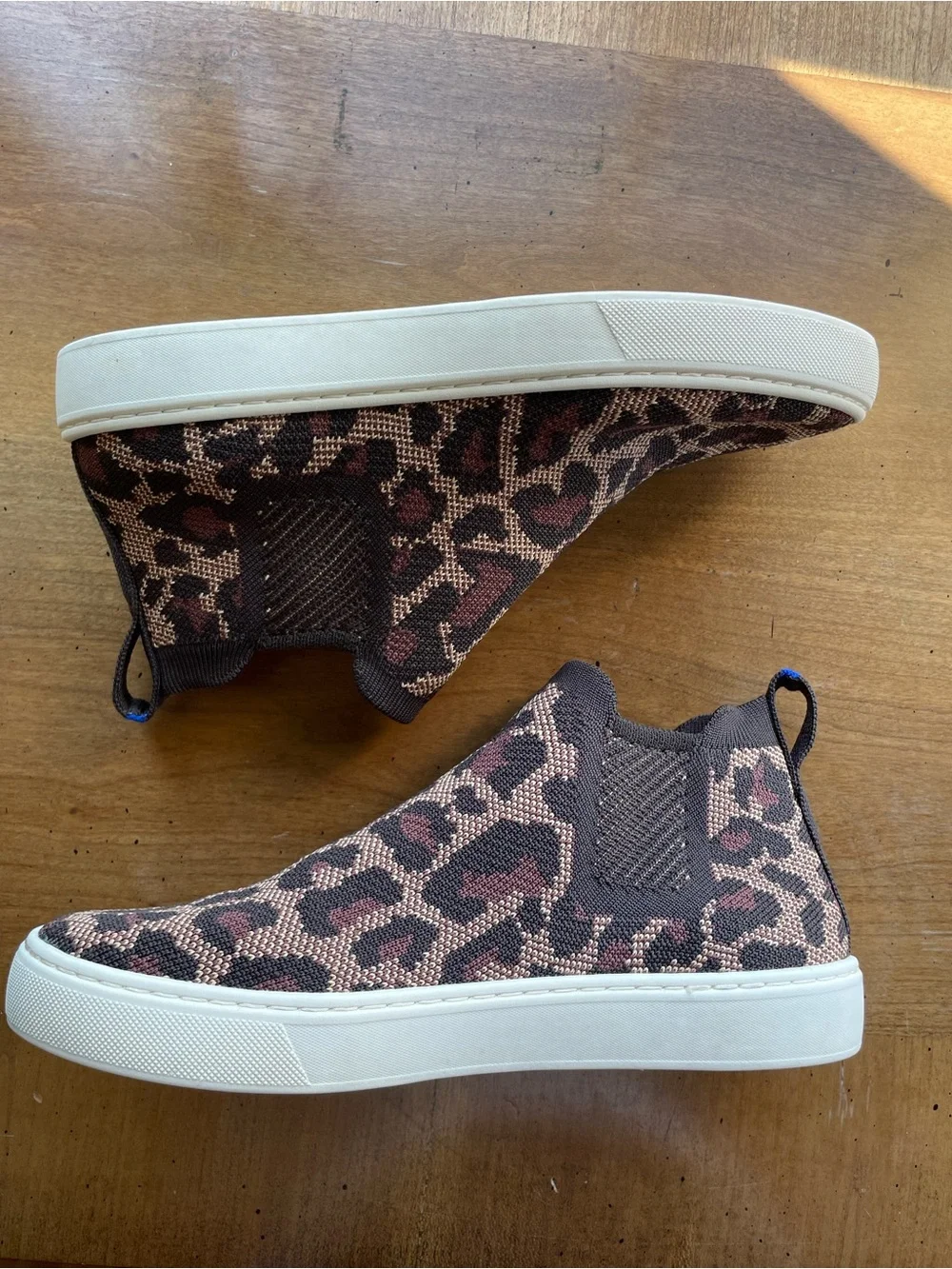 Rothy's Chelsea Wildcat Slip-On Sneakers Ankle Booties Leopard Print size 7.5